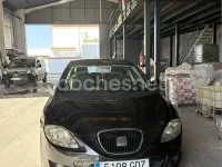 Usado Seat Leon Stylance 105 CV (77 kW) 2008 Negro Utilitario