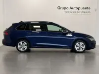 Usado VW Golf VIII Life 116 CV (85 kW) 2022 Azul Familiar