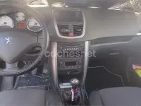 Usado Peugeot 207 90 CV (66 kW) 2007 Gris / plata Berlina