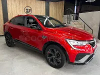 Usado Renault Arkana Intens 145 CV (106 kW) 2022 Rojo SUV