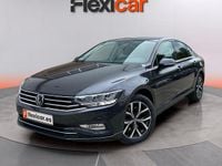 Usado VW Passat Executive 150 CV (110 kW) 2021 Gris Berlina