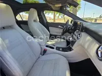 Usado Mercedes A180 AMG line 109 CV (80 kW) 2014 Negro Utilitario
