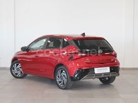 Usado Hyundai i20 100 CV (73 kW) 2024 Rojo Berlina