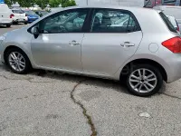 Usado Toyota Auris Active 90 CV (66 kW) 2009 Gris / plata Utilitario