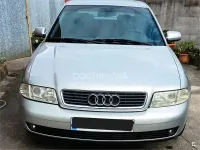 Usado Audi A4 110 CV (80 kW) 1999 Gris / plata Berlina