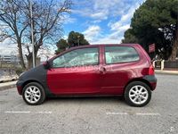 Usado Renault Twingo Privilege 60 CV (44 kW) 2001 Granate Utilitario