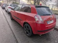Usado Fiat Stilo Feel 95 CV (69 kW) 2006 Rojo Berlina