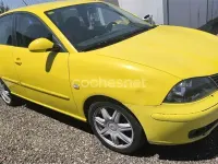 Usado Seat Ibiza Sport 130 CV (95 kW) 2003 Amarillo Utilitario