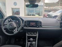 Usado Skoda Karoq Selection 115 CV (84 kW) 2024 Azul race metalizado SUV