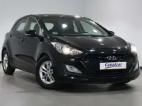Usado Hyundai i30 90 CV (66 kW) 2013 Negro Utilitario