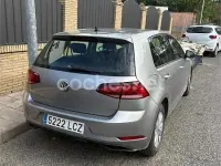 Usado VW Golf VII 115 CV (84 kW) 2019 Gris / plata Familiar