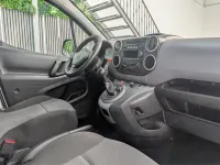 Usado Peugeot Partner 99 CV (72 kW) 2019 Blanco Monovolumen