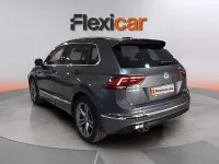 Usado VW Tiguan R-line 150 CV (110 kW) 2019 Gris SUV