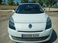 Usado Renault Grand Scénic 110 CV (80 kW) 2010 Blanco Monovolumen