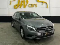 Usado Mercedes A180 Urban 109 CV (80 kW) 2015 Gris / plata Utilitario