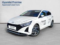 Usado Hyundai i20 100 CV (73 kW) 2025 Blanco Utilitario
