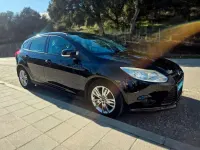 Usado Ford Focus Trend 125 CV (91 kW) 2012 Negro Utilitario