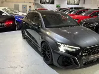 Usado Audi RS3 400 CV (294 kW) 2022 Gris / plata Berlina