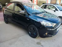 Usado Ford Ka Plus Ultimate 86 CV (63 kW) 2017 Negro Utilitario