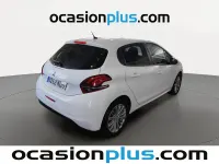 Usado Peugeot 208 Style 82 CV (60 kW) 2017 Blanco Utilitario