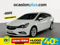 Usado Opel Astra Excellence 136 CV (100 kW) 2017 Blanco Familiar
