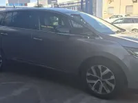 Usado Renault Espace Zen 160 CV (117 kW) 2015 Gris Monovolumen