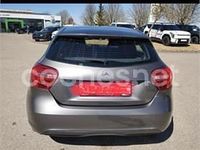 Usado Mercedes A180 Style 122 CV (89 kW) 2013 Gris / plata Berlina
