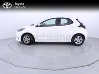 Usado Toyota Yaris Hybrid Business Edition 116 CV (85 kW) 2021 Blanco Berlina