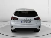 Usado Ford Focus Trend 121 CV (88 kW) 2022 Blanco Utilitario