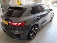 Usado Audi A3 S-Line 150 CV (110 kW) 2024 Gris / plata Berlina