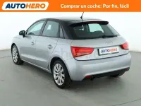 Usado Audi A1 Sportback Attraction 86 CV (63 kW) 2014 Gris / plata Utilitario