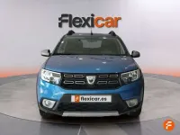 Usado Dacia Sandero Comfort 101 CV (74 kW) 2020 Azul Utilitario