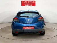Usado Renault Mégane III 105 CV (77 kW) 2010 Azul Berlina