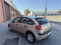 Usado Citroën C4 92 CV (67 kW) 2007 Beige Berlina