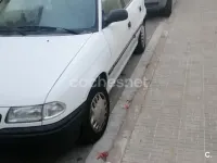 Usado Opel Astra 82 CV (60 kW) 1995 Blanco Berlina