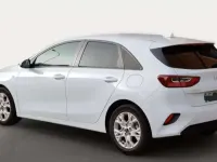Usado Kia Ceed 120 CV (88 kW) 2023 Blanco Utilitario
