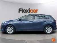 Usado Kia Ceed 140 CV (102 kW) 2020 Azul Utilitario