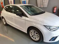 Usado Seat Ibiza FR 115 CV (84 kW) 2025 Blanco Utilitario