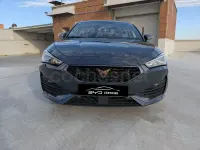 Usado Cupra Leon 245 CV (180 kW) 2021 Gris / plata Berlina