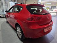 Usado Seat Leon Style 105 CV (77 kW) 2012 Rojo Berlina