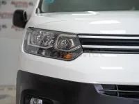 Usado Citroën Berlingo Feel 102 CV (75 kW) 2021 Blanco Monovolumen