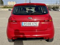 Usado Kia Venga 90 CV (66 kW) 2011 Rojo Utilitario