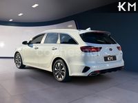 Usado Kia Ceed 141 CV (103 kW) 2020 Gris / plata Utilitario