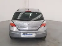 Usado Opel Astra Cosmo 120 CV (88 kW) 2006 Gris / plata Berlina