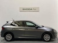 Usado Skoda Fabia Selection 80 CV (58 kW) 2024 Gris / plateado Utilitario
