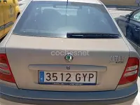 Usado Skoda Octavia Tour 101 CV (74 kW) 2010 Beige Berlina