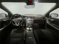 Usado Volvo V60 Momentum 150 CV (110 kW) 2016 Gris / plata Familiar