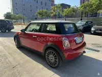Usado Mini Cooper D 110 CV (80 kW) 2010 Rojo Utilitario