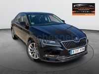 Usado Skoda Superb SportLine 150 CV (110 kW) 2018 Negro Berlina