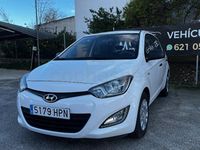 Usado Hyundai i20 75 CV (55 kW) 2013 Blanco Utilitario